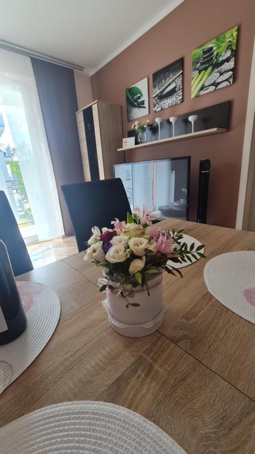 Four Seasons Aquamarina Apartment Swinoujscie Bagian luar foto
