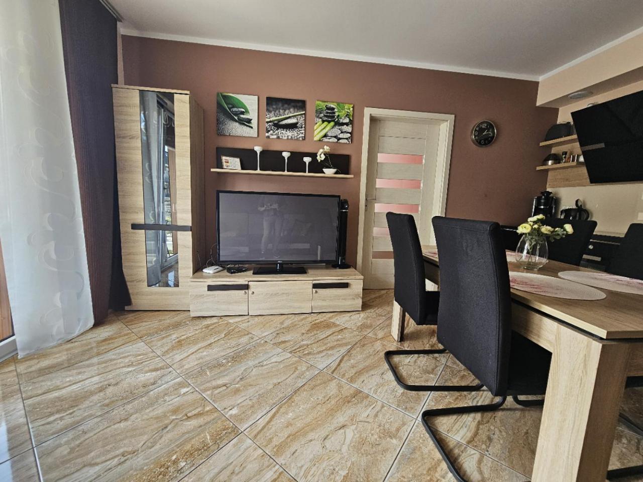 Four Seasons Aquamarina Apartment Swinoujscie Bagian luar foto