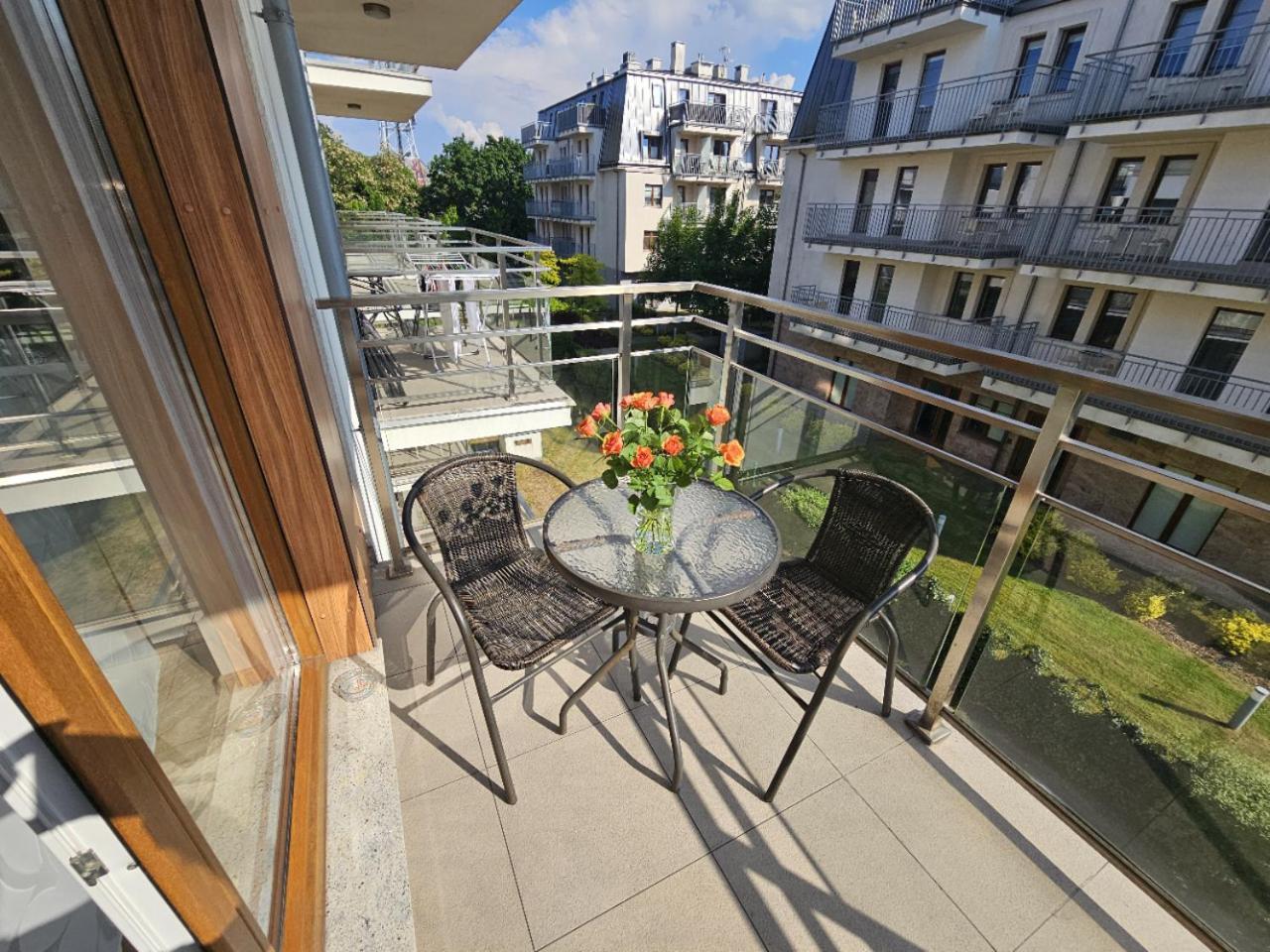 Four Seasons Aquamarina Apartment Swinoujscie Bagian luar foto