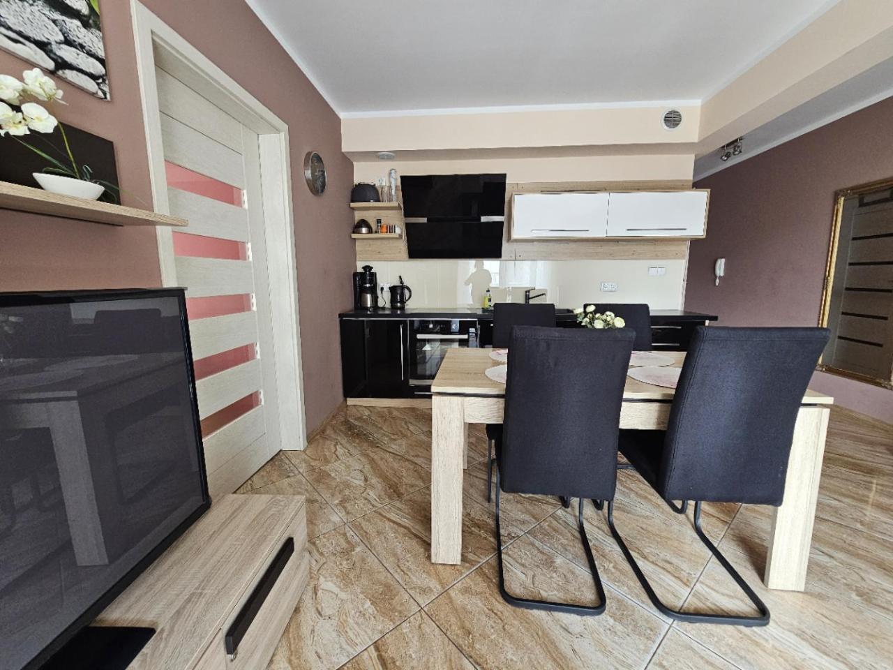 Four Seasons Aquamarina Apartment Swinoujscie Bagian luar foto